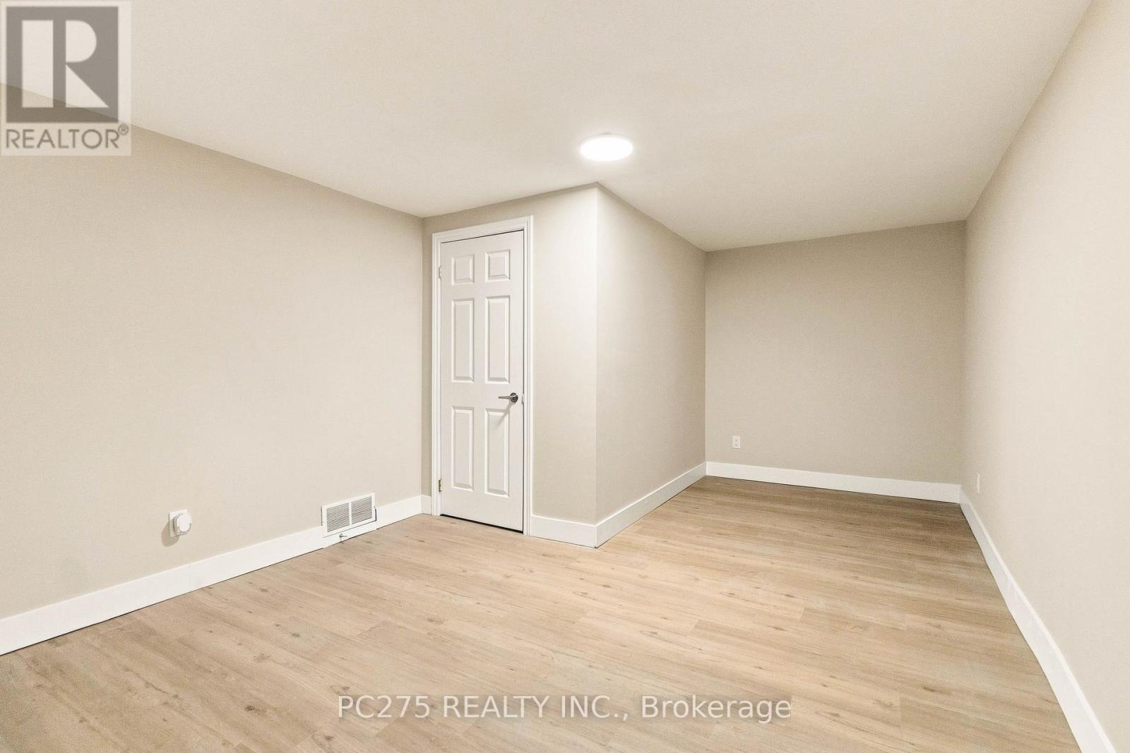 490 Third Street — photo 28