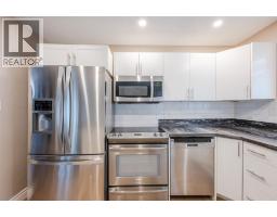 1110 Kilwinning Street, Penticton, BC V2A4P1 Photo 24