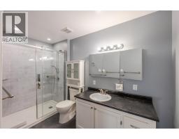 1110 Kilwinning Street, Penticton, BC V2A4P1 Photo 17
