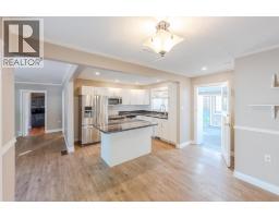 1110 Kilwinning Street, Penticton, BC V2A4P1 Photo 9