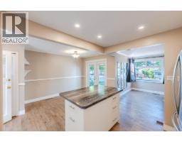 1110 Kilwinning Street, Penticton, BC V2A4P1 Photo 11
