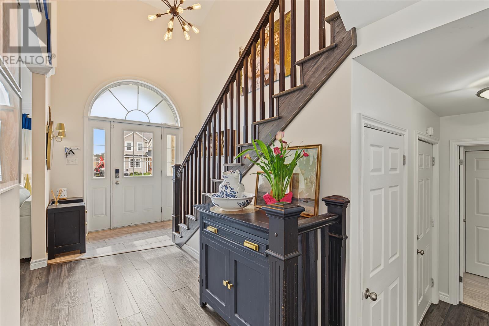 49 Hollyberry Drive, Paradise — photo 3