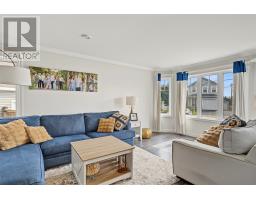 49 Hollyberry Drive thumbnail 5