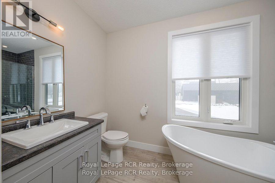9 SUNSET PLACE - Image 17