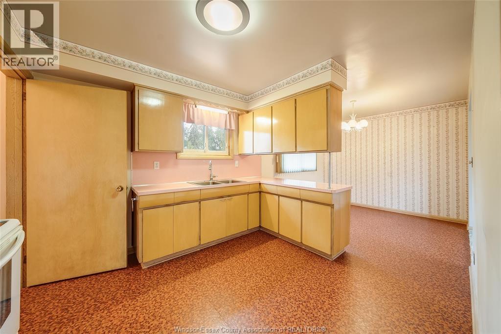 841 MORAND - Image 12