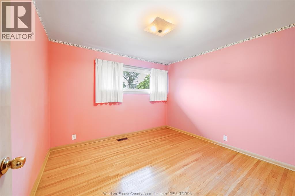 841 MORAND - Image 16