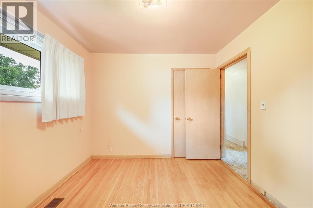 841 MORAND - Image 20