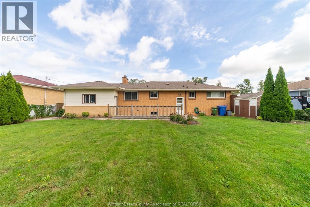 841 MORAND - Image 42