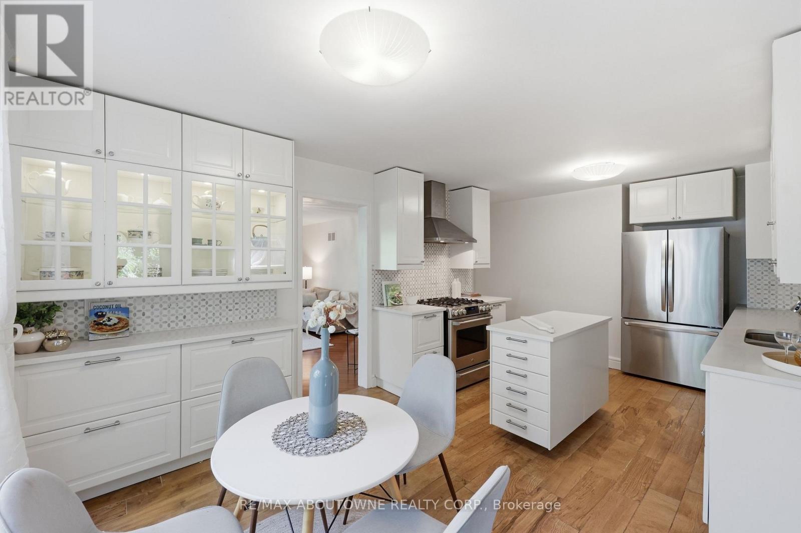 572 HARMONY AVENUE - Image 11