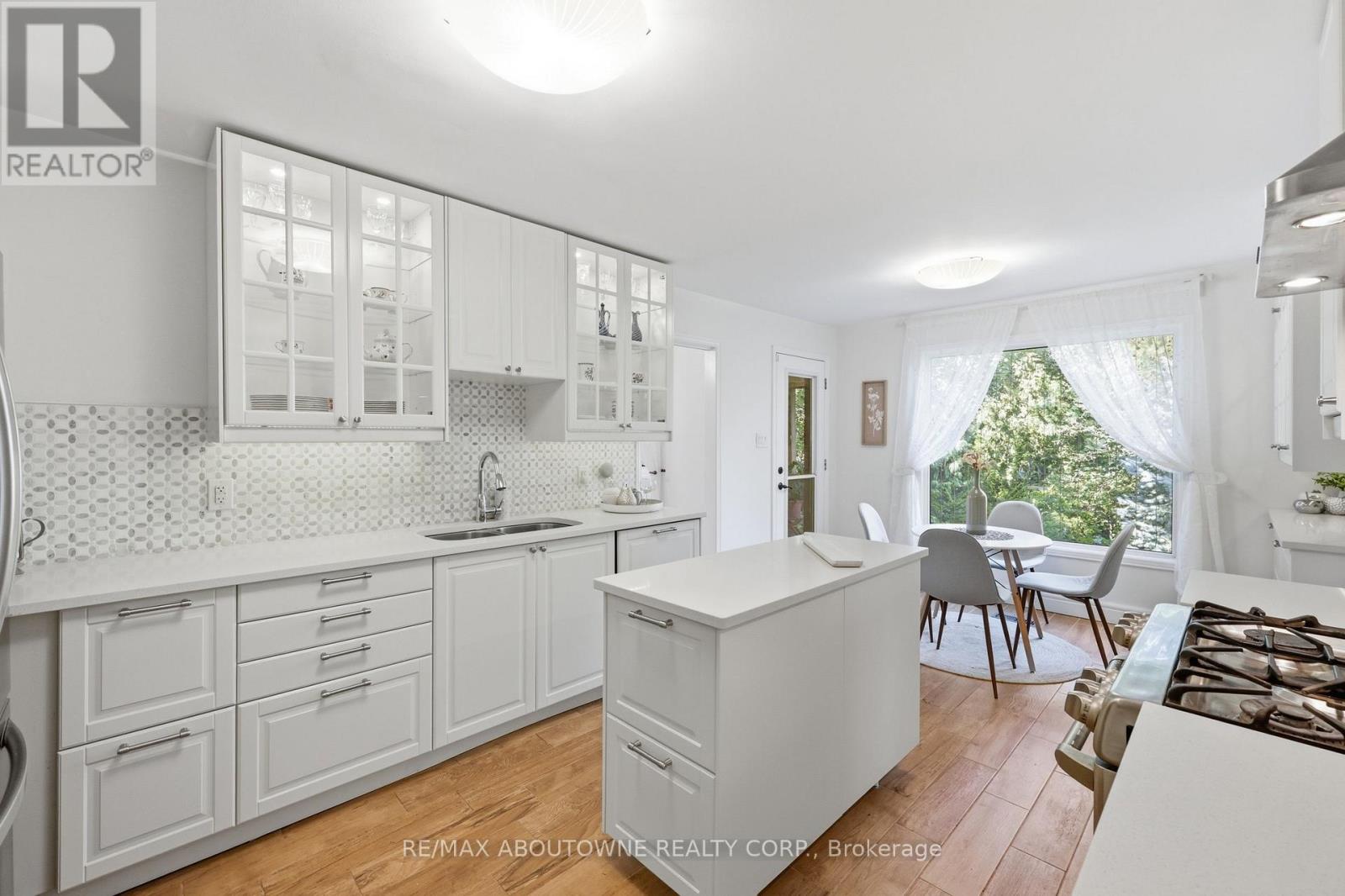 572 HARMONY AVENUE - Image 16