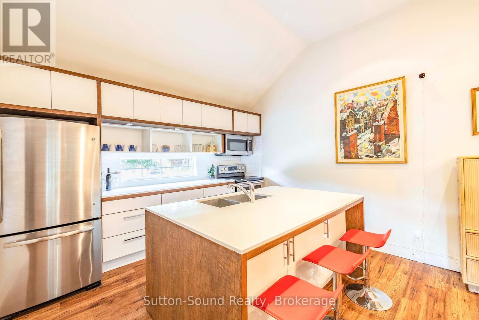 307 FOURTH STREET W - Image 13
