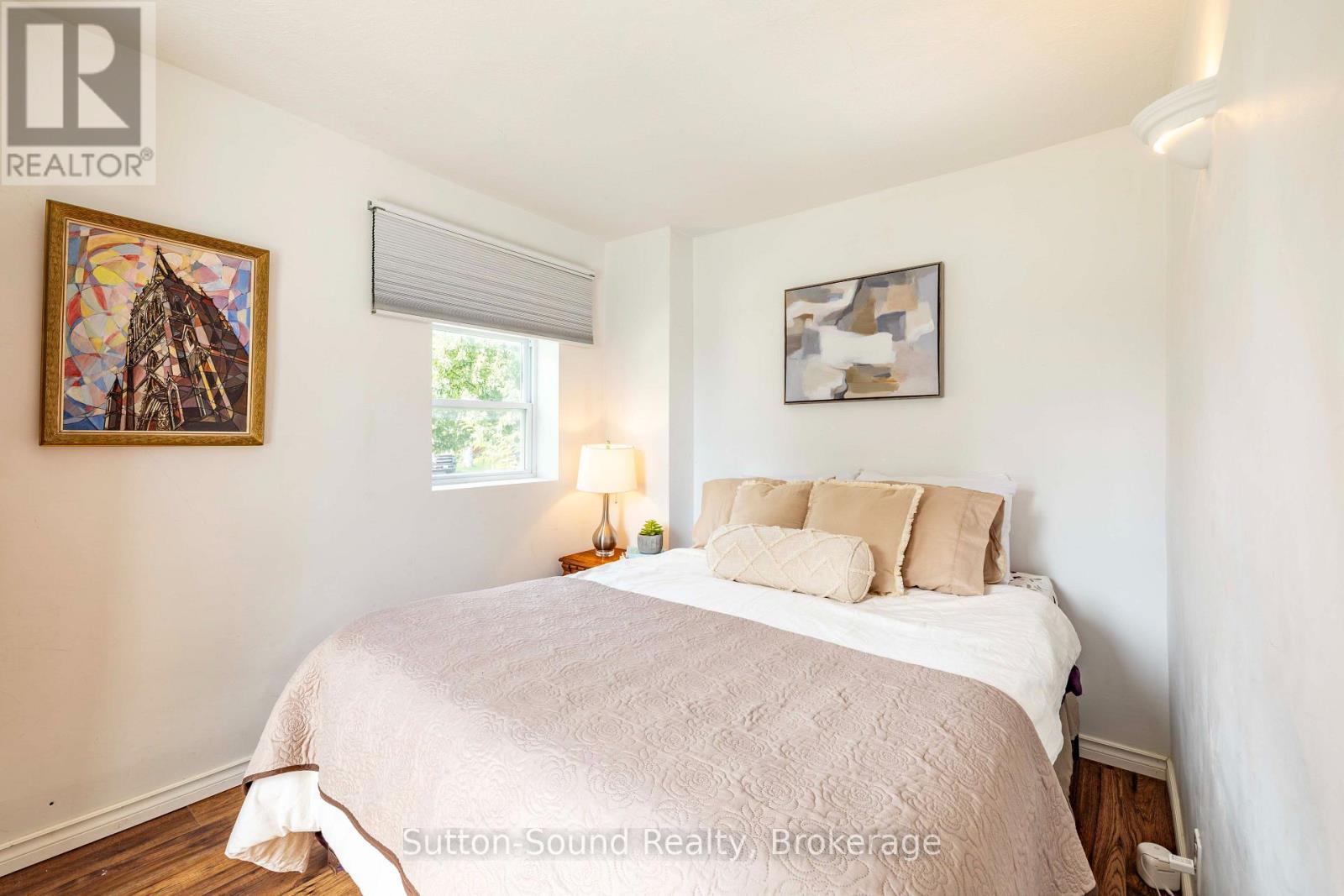 307 FOURTH STREET W - 14
