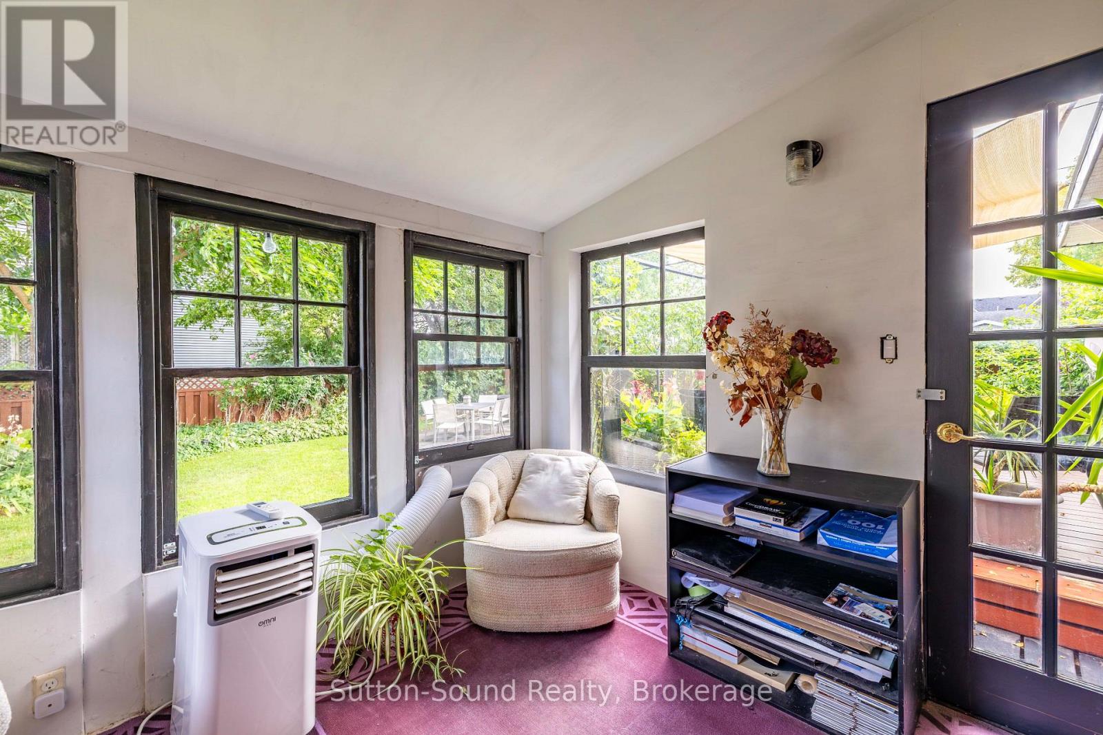307 FOURTH STREET W - Image 22