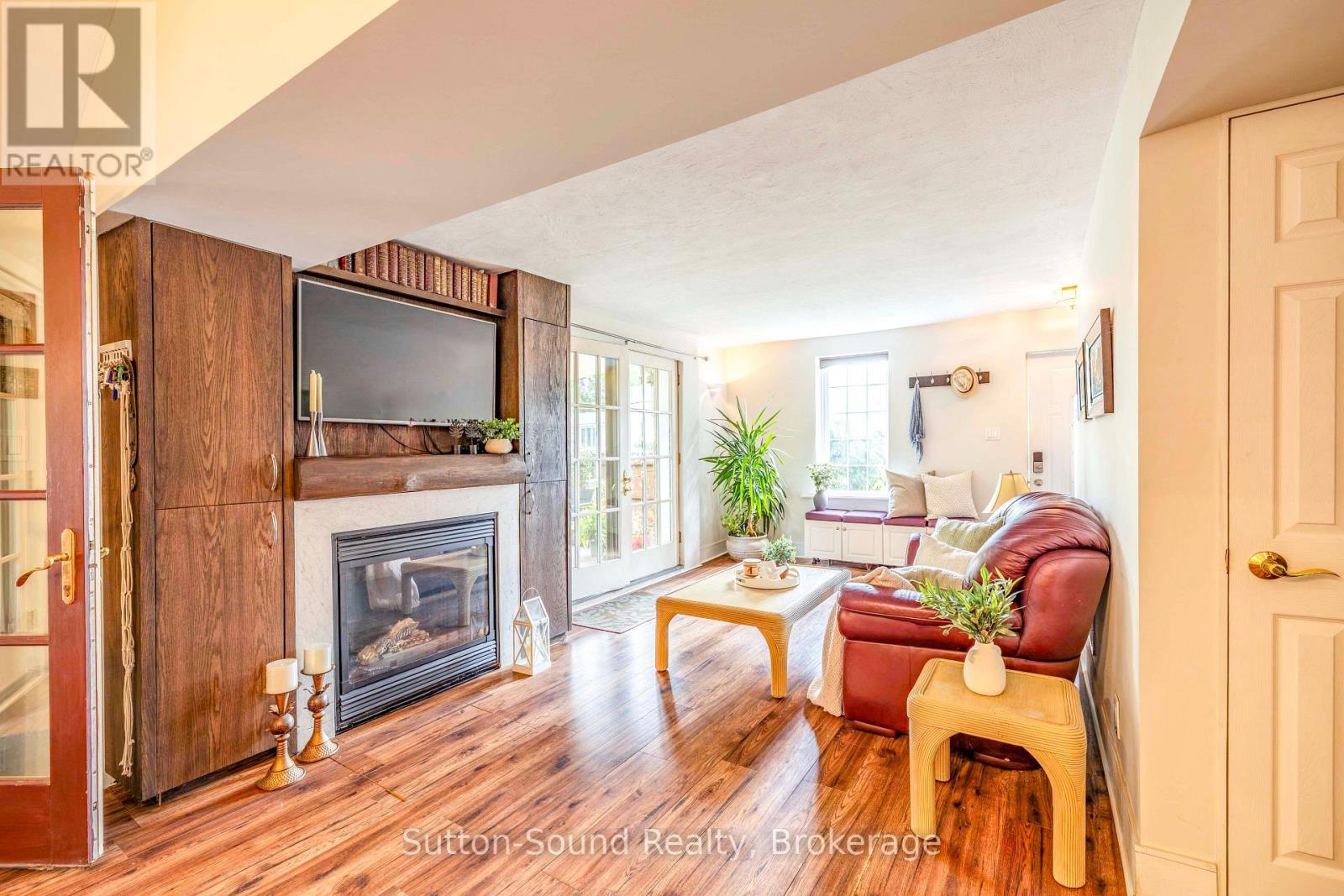 307 FOURTH STREET W - 8