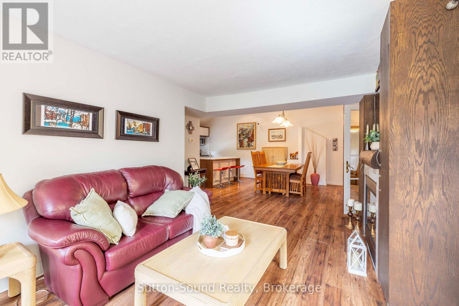 307 FOURTH STREET W - 9
