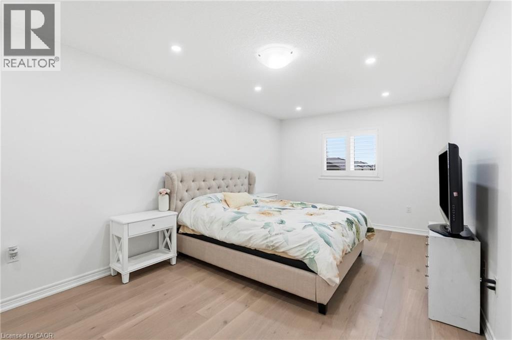 87 ROCKLEDGE Drive - Image 17
