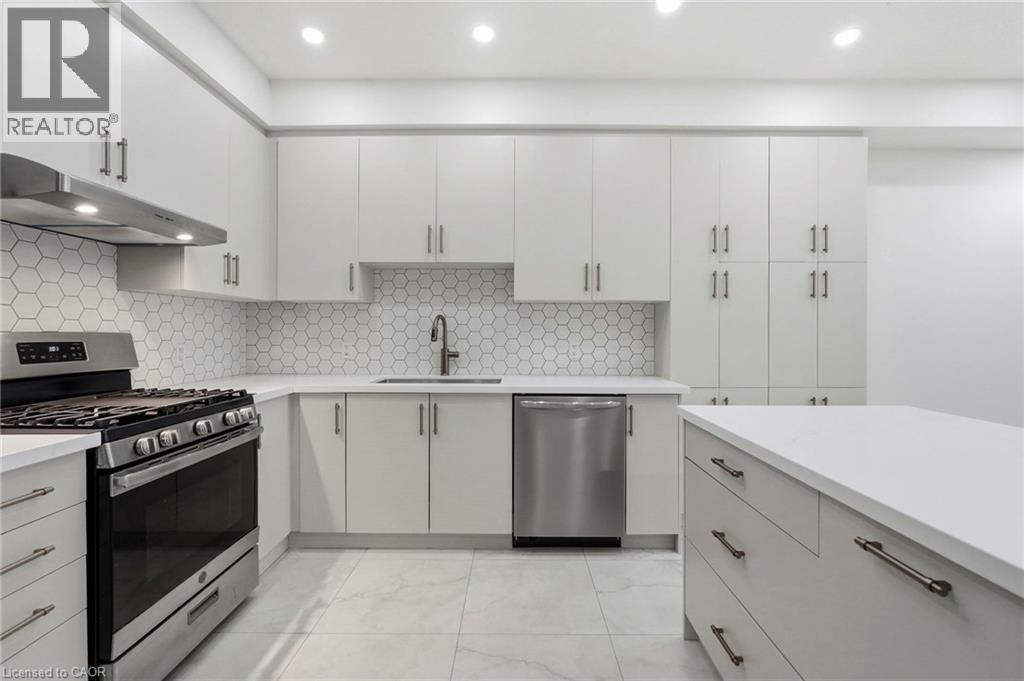 87 ROCKLEDGE Drive - Image 3