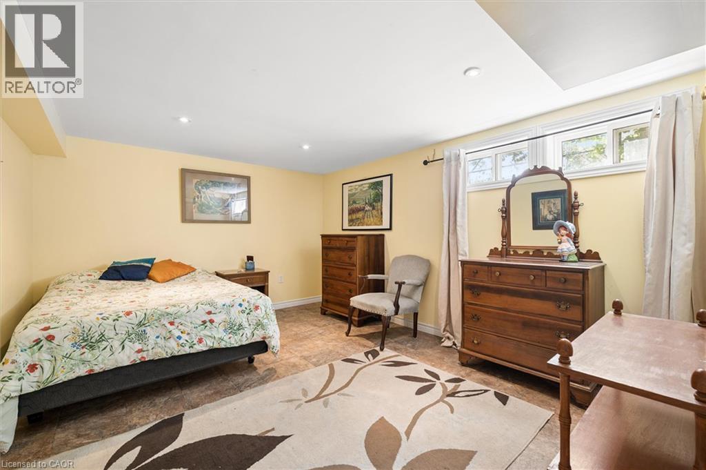 35 EDINBURGH Road - Image 24