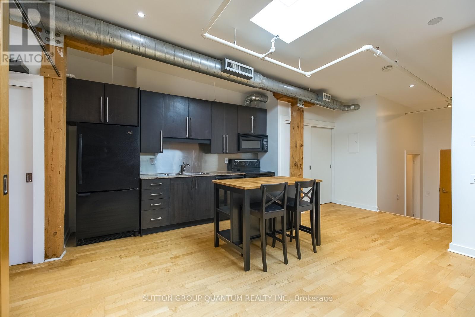 #413 81A FRONT STREET E - 10