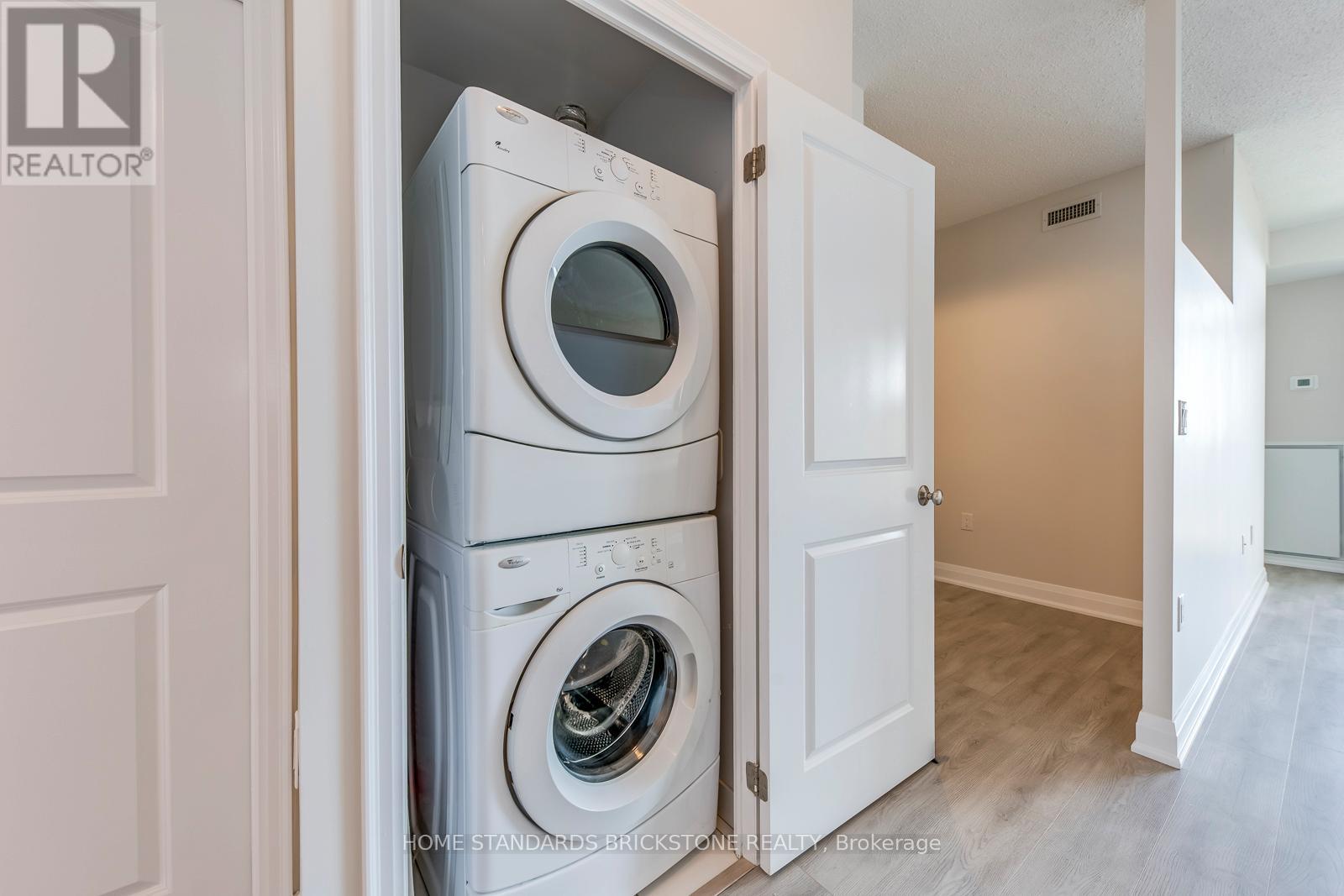#2508 125 WESTERN BATTERY ROAD - Image 35