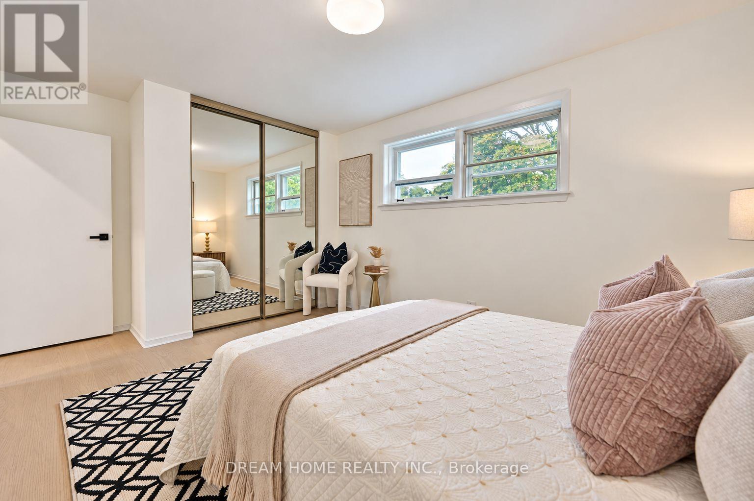 47 CLAREVILLE CRESCENT - Image 37