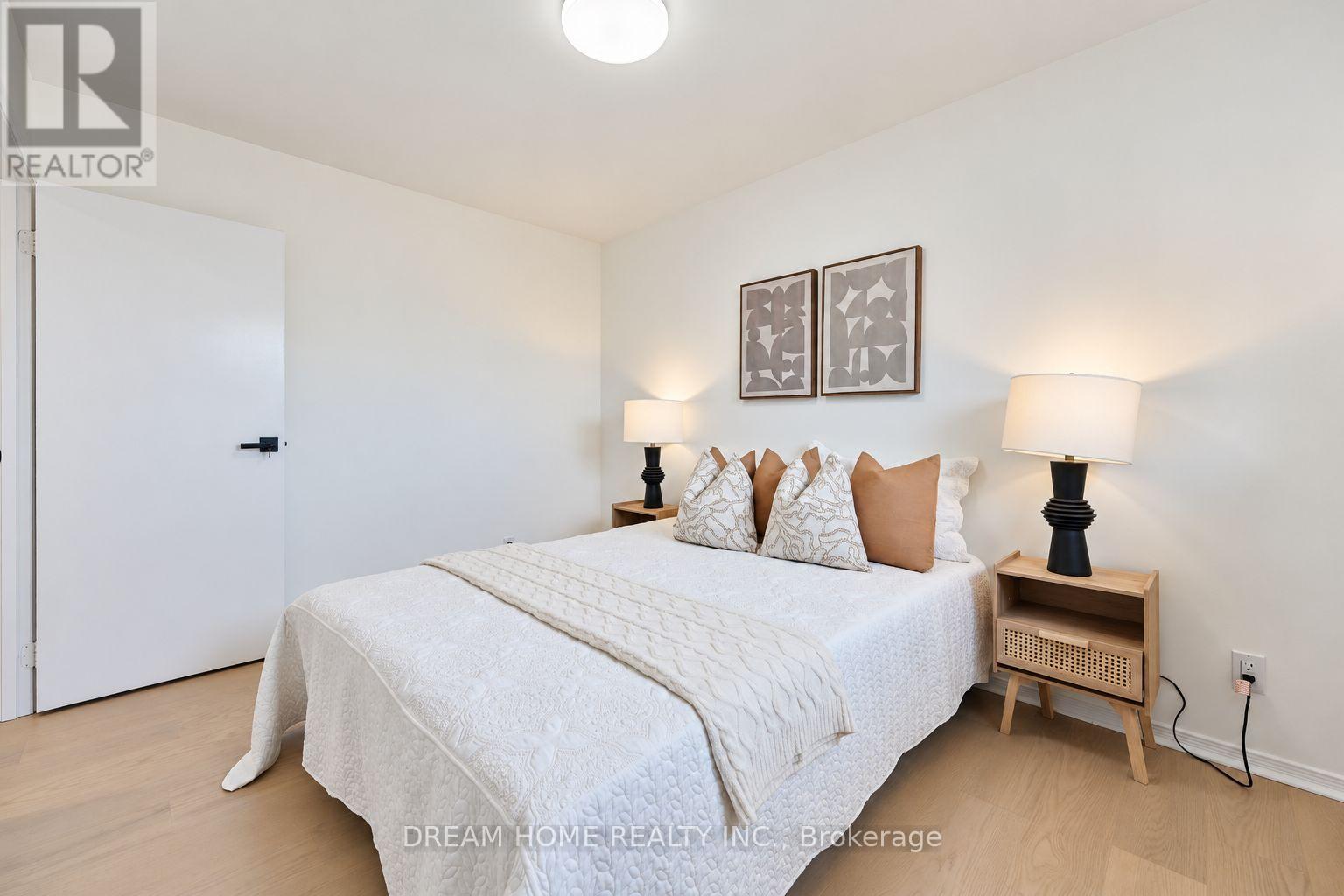 47 CLAREVILLE CRESCENT - Image 39