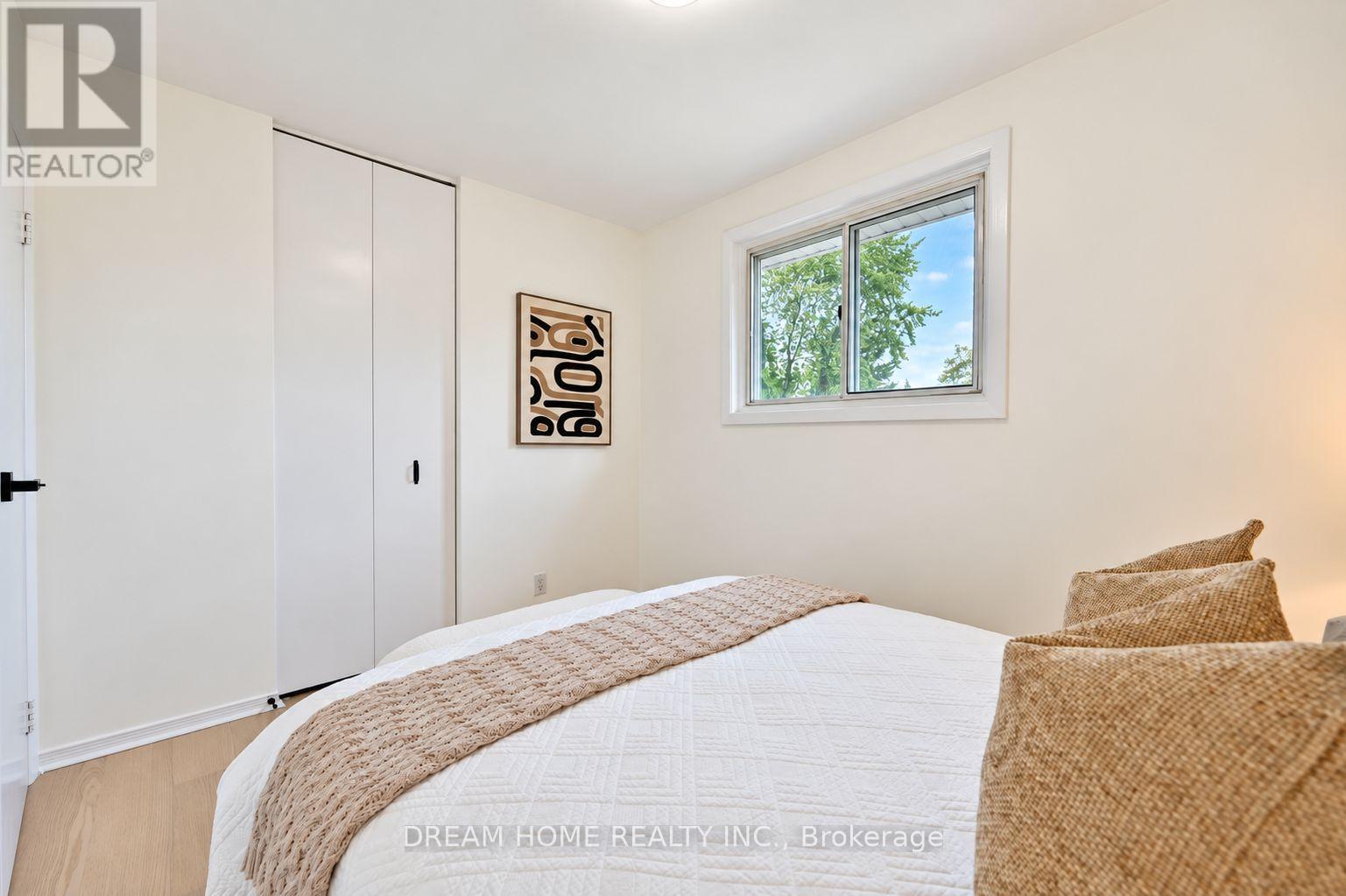 47 CLAREVILLE CRESCENT - Image 41