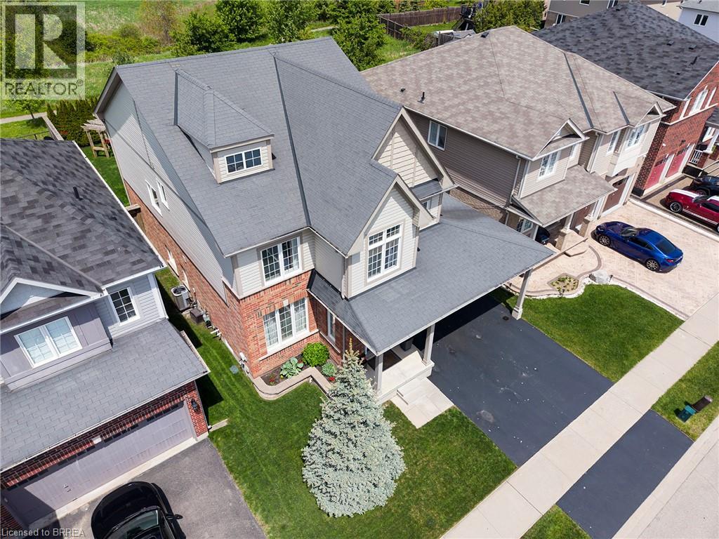 10 BISSET Avenue, Brantford — photo 5