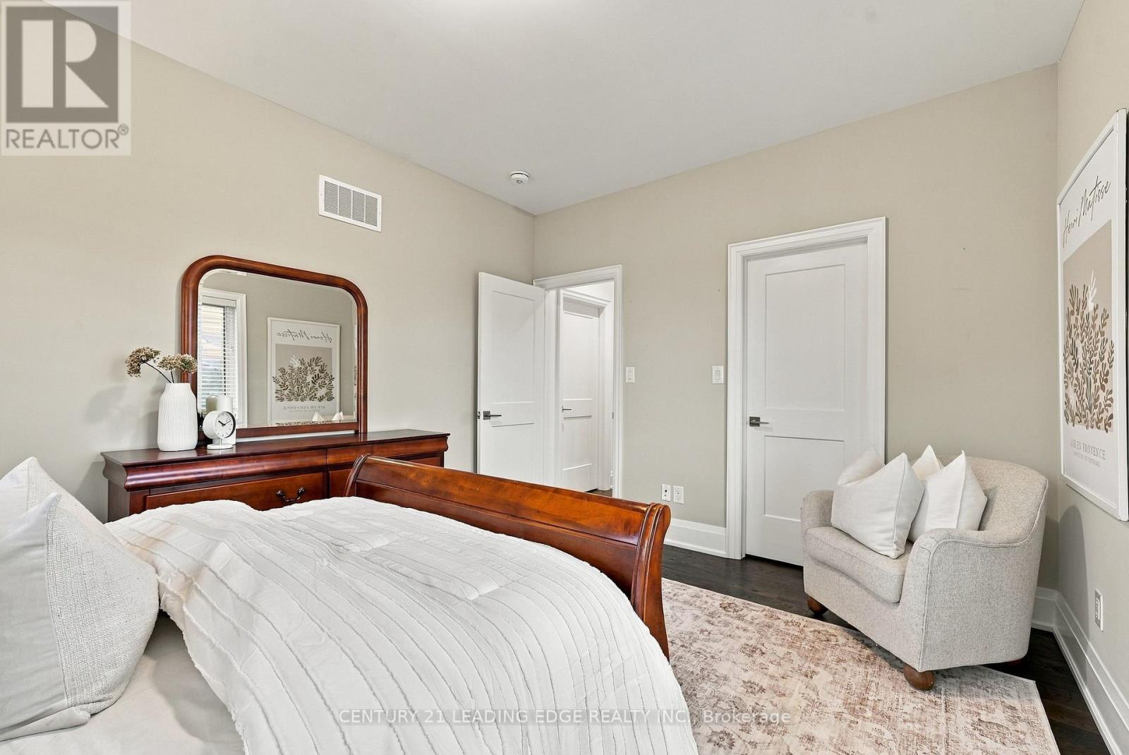 301 FIDDLERS COURT - 31