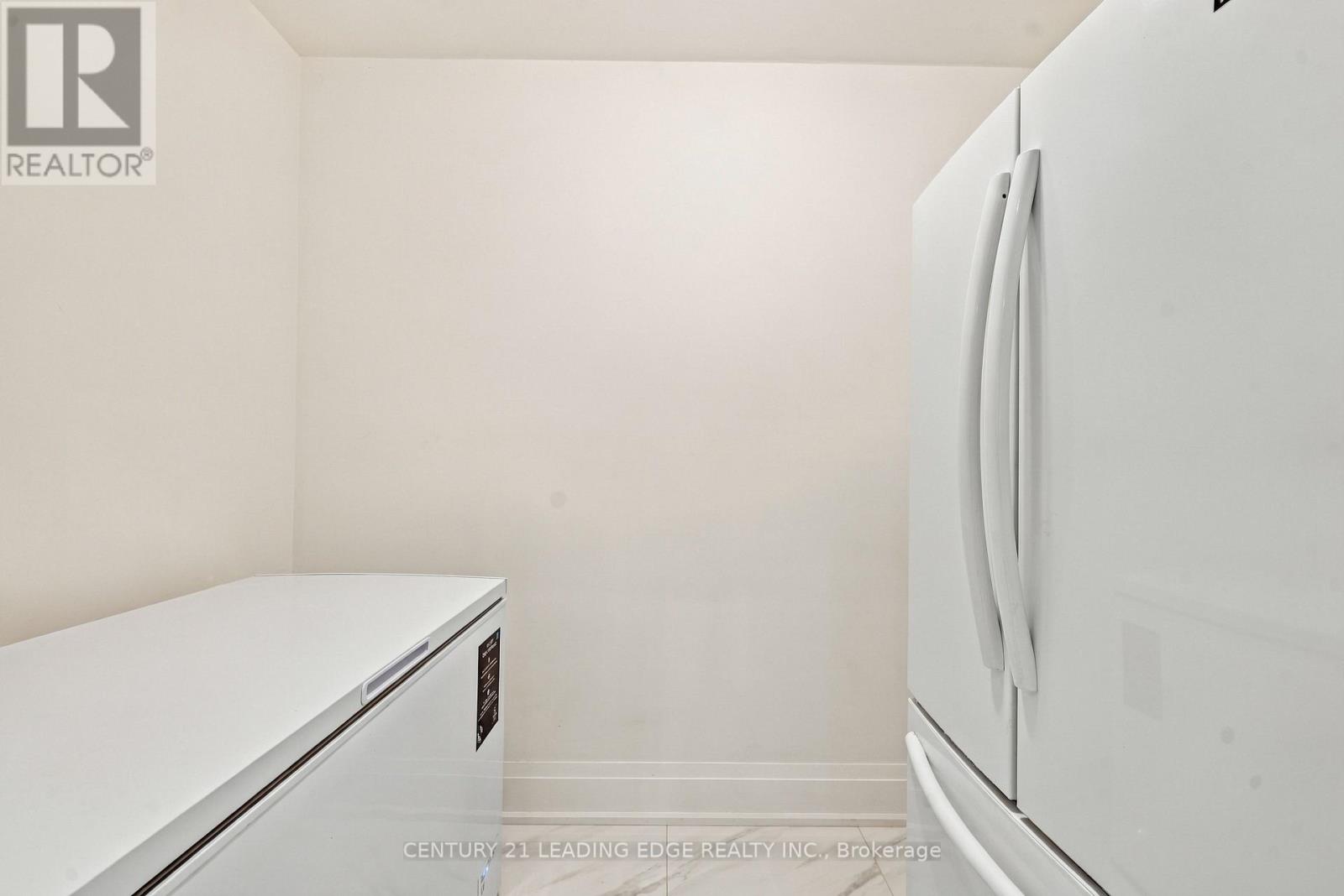 301 FIDDLERS COURT - 40