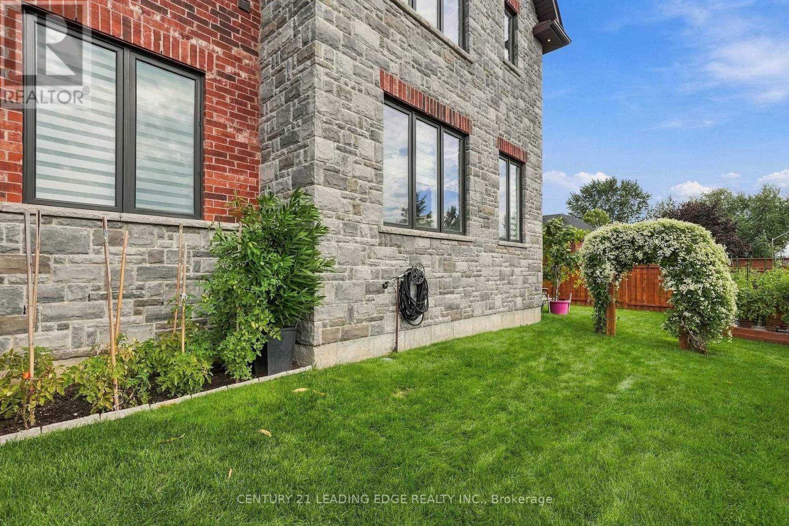 301 FIDDLERS COURT - 45