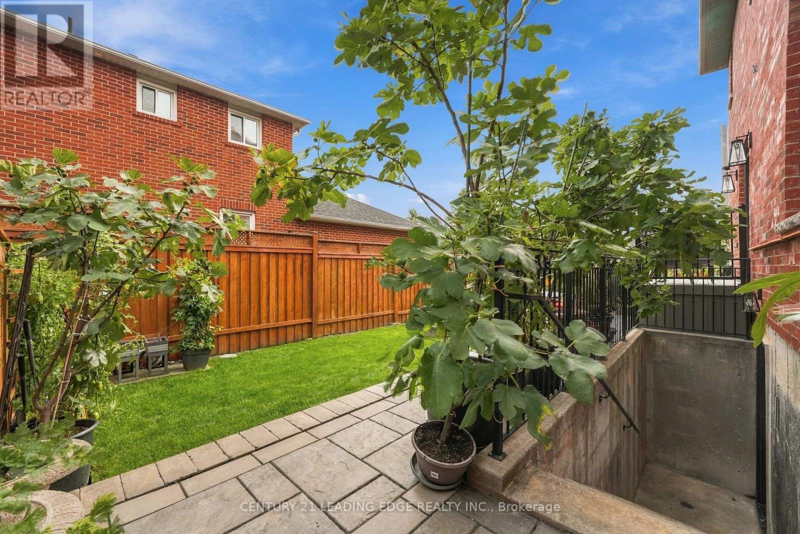 301 FIDDLERS COURT - 48