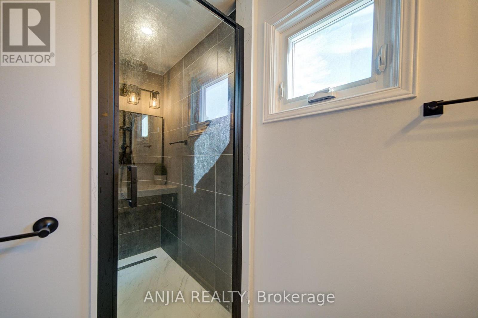 63 ENCHANTED HILLS CRESCENT - Image 35