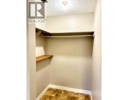 Living room - 6117 53 Street, Olds, AB T4H1L2 Photo 7