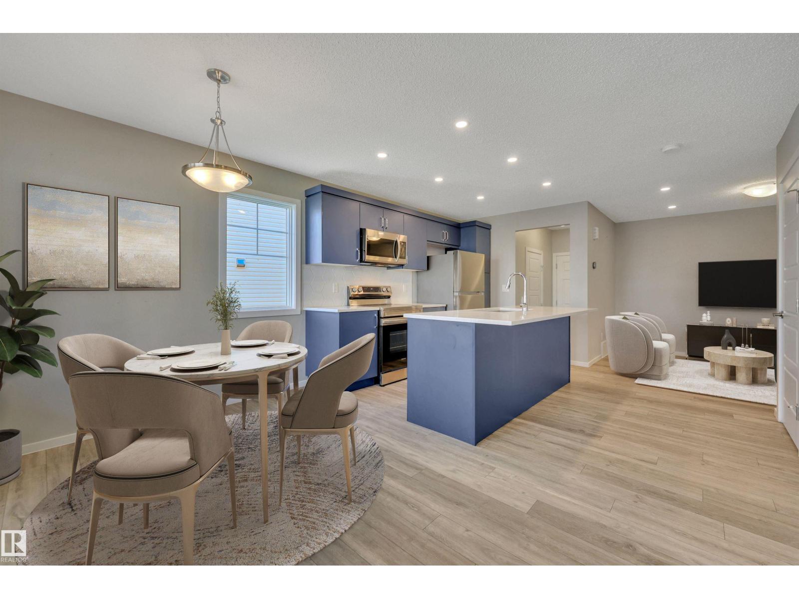 20503 21 AV NW, Stillwater, Edmonton photo 3