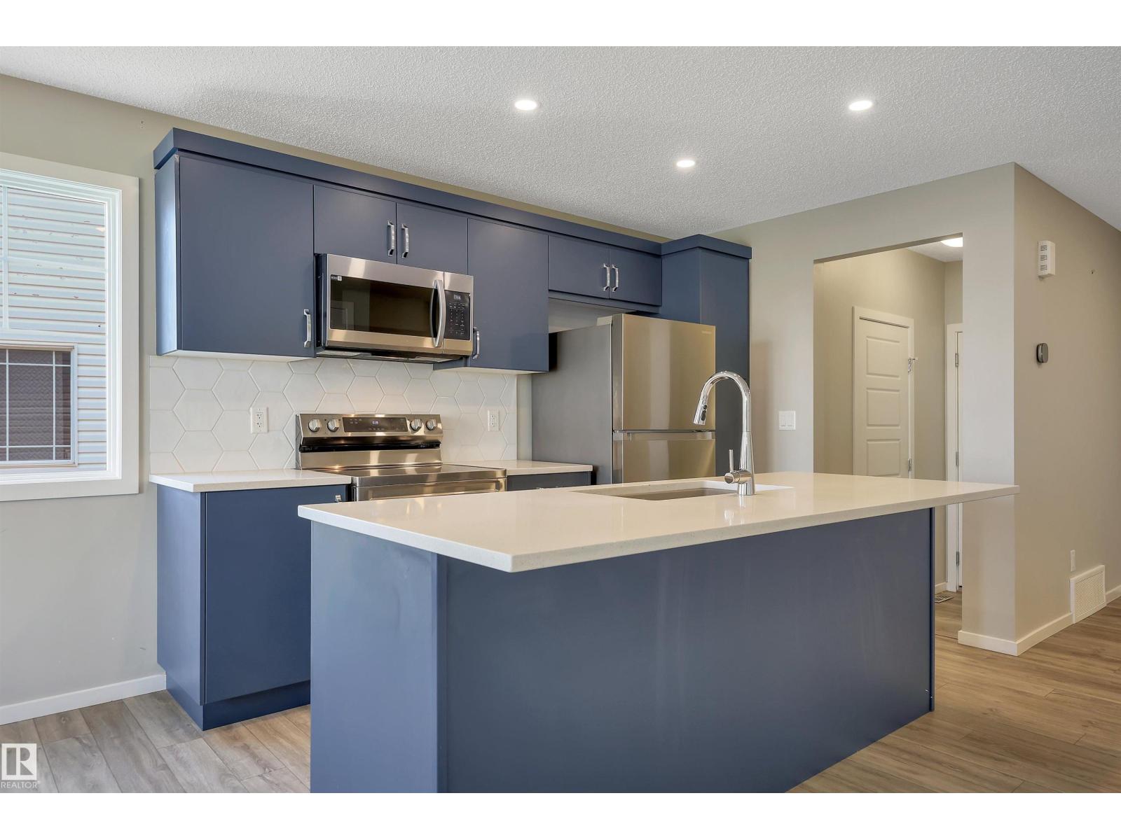 20503 21 AV NW - 6