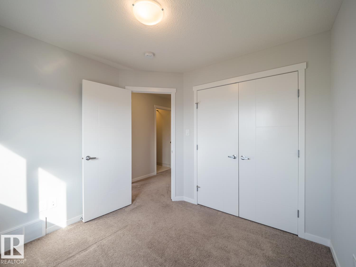 2211 16 AV NW - 32
