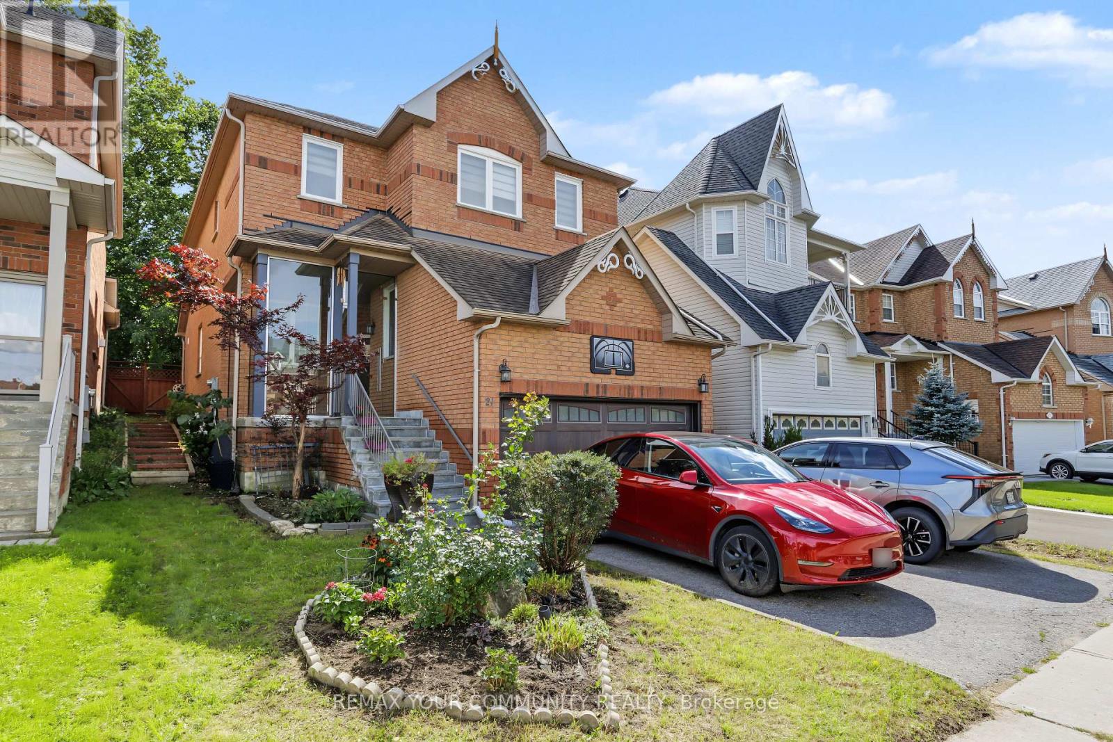 21 ENGLISH OAK DRIVE - 1