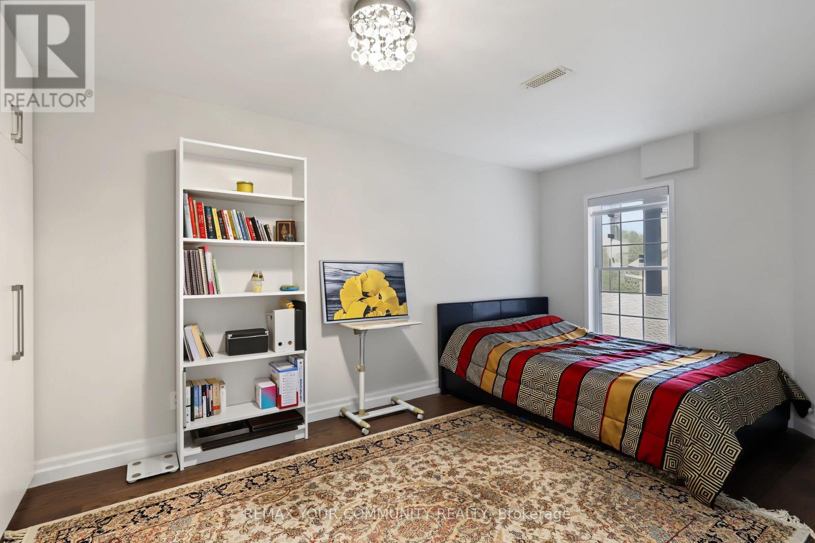 21 ENGLISH OAK DRIVE - 10