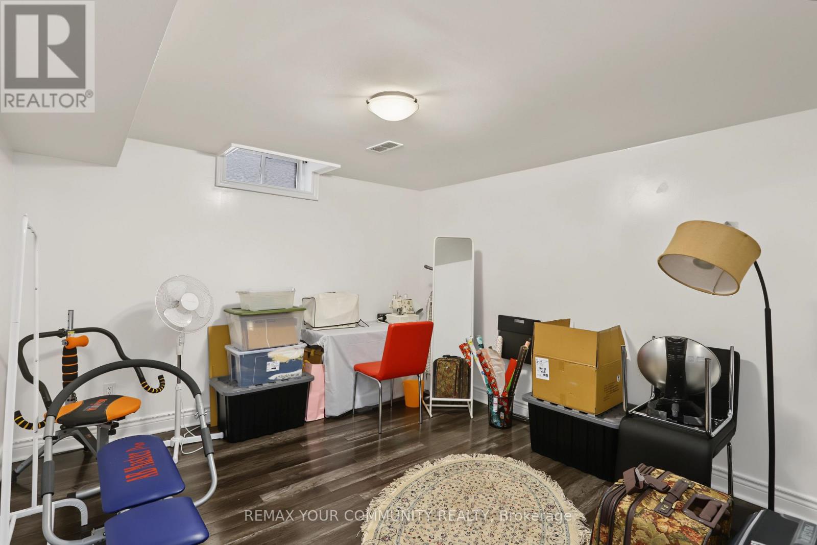 21 ENGLISH OAK DRIVE - 22