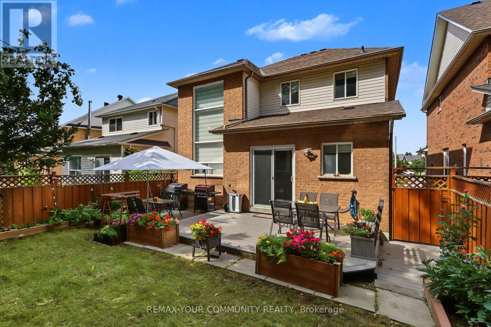 21 ENGLISH OAK DRIVE - 23