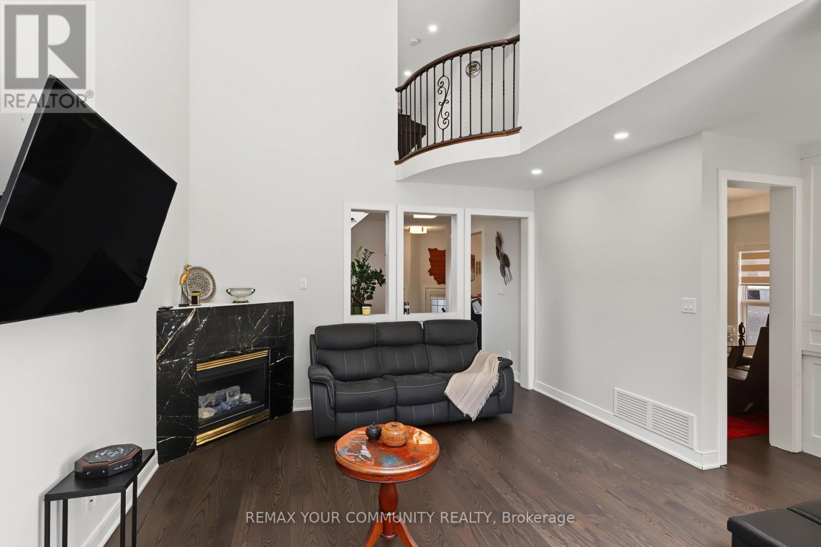 21 ENGLISH OAK DRIVE - 7
