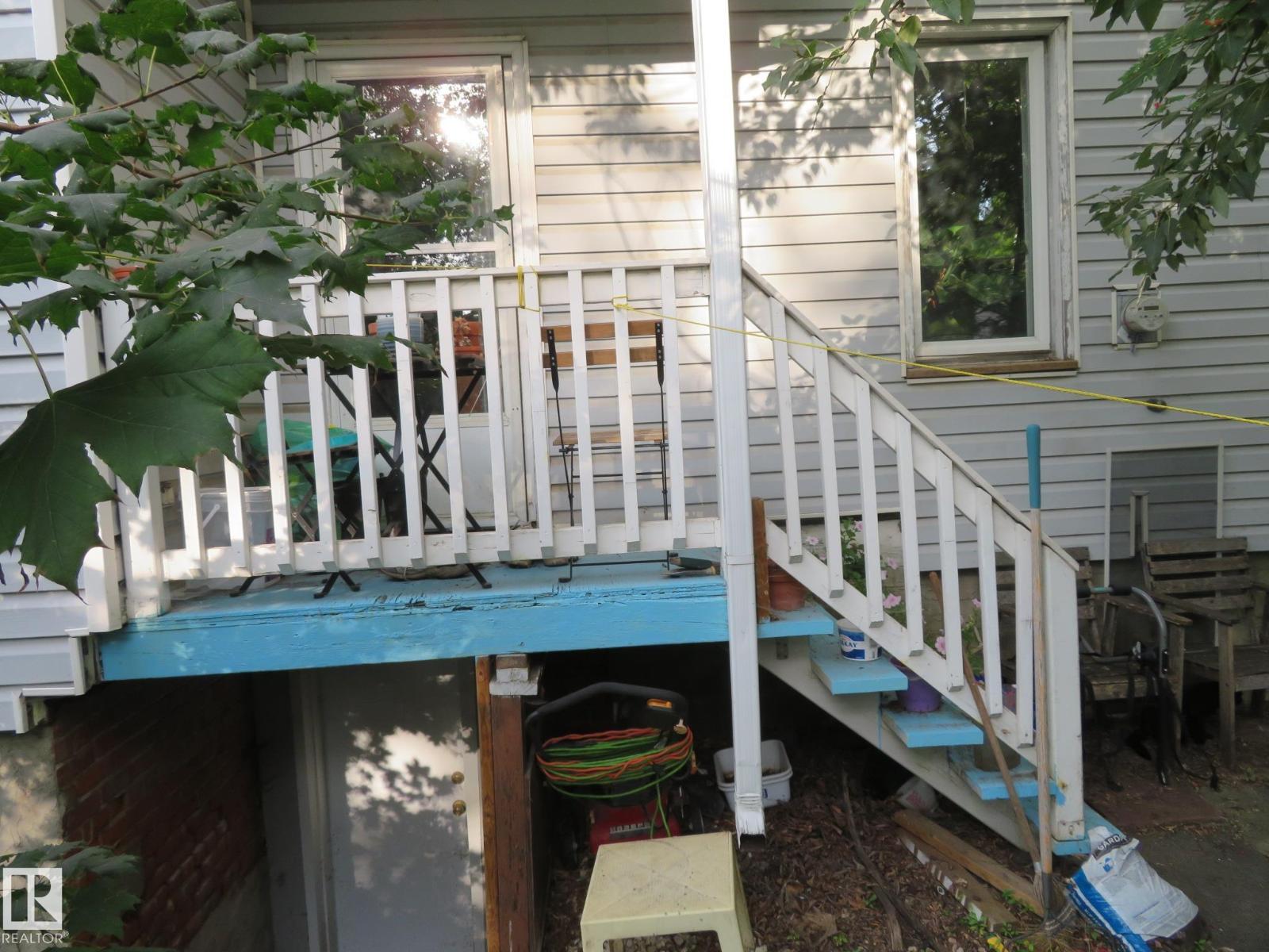 10816 92 ST NW - 13