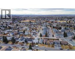 164 Faldale Close NE - photo 34