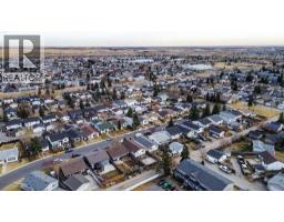 164 Faldale Close NE - photo 35