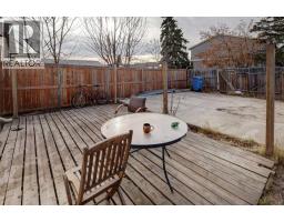 164 Faldale Close NE - photo 29