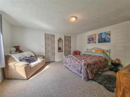 642 Brentwood Village, Brandon, MB R7B4C3 Photo 11