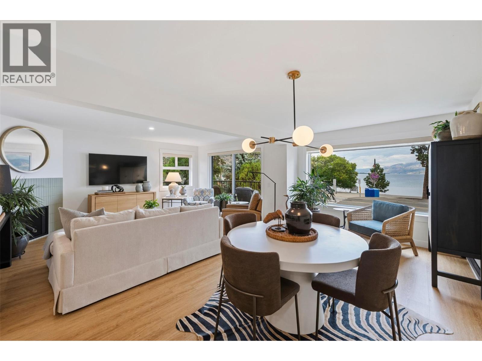 #202 578 Lakeshore Drive - Image 4