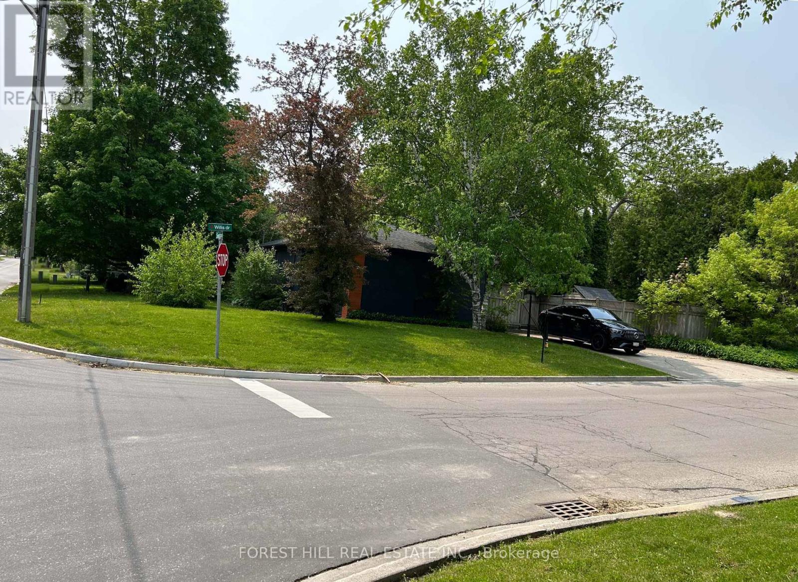 1 WILLIS DRIVE - 28