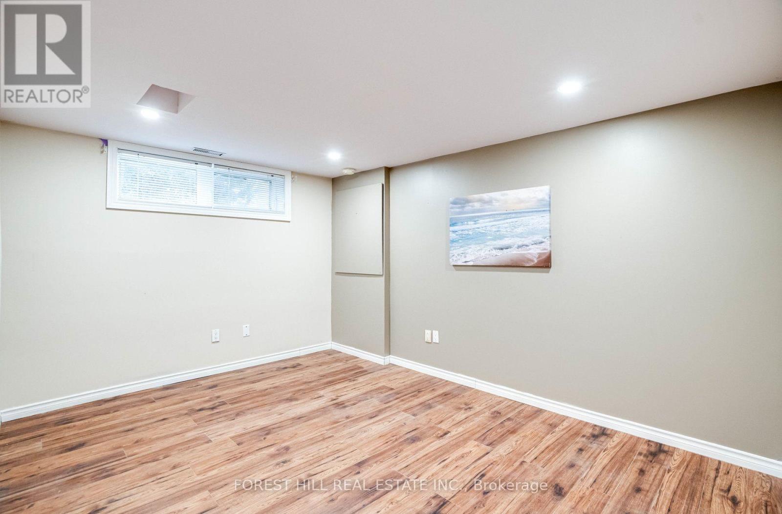 1 WILLIS DRIVE - 26